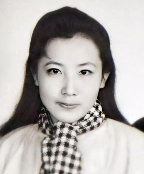 中国十大美女罪犯盘点：劳荣枝案引发的国宝级美女逃犯猜测