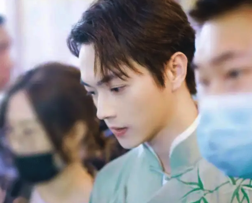 “气质不行”别穿长衫！这12位民国贵公子，完美诠释什么叫儒雅