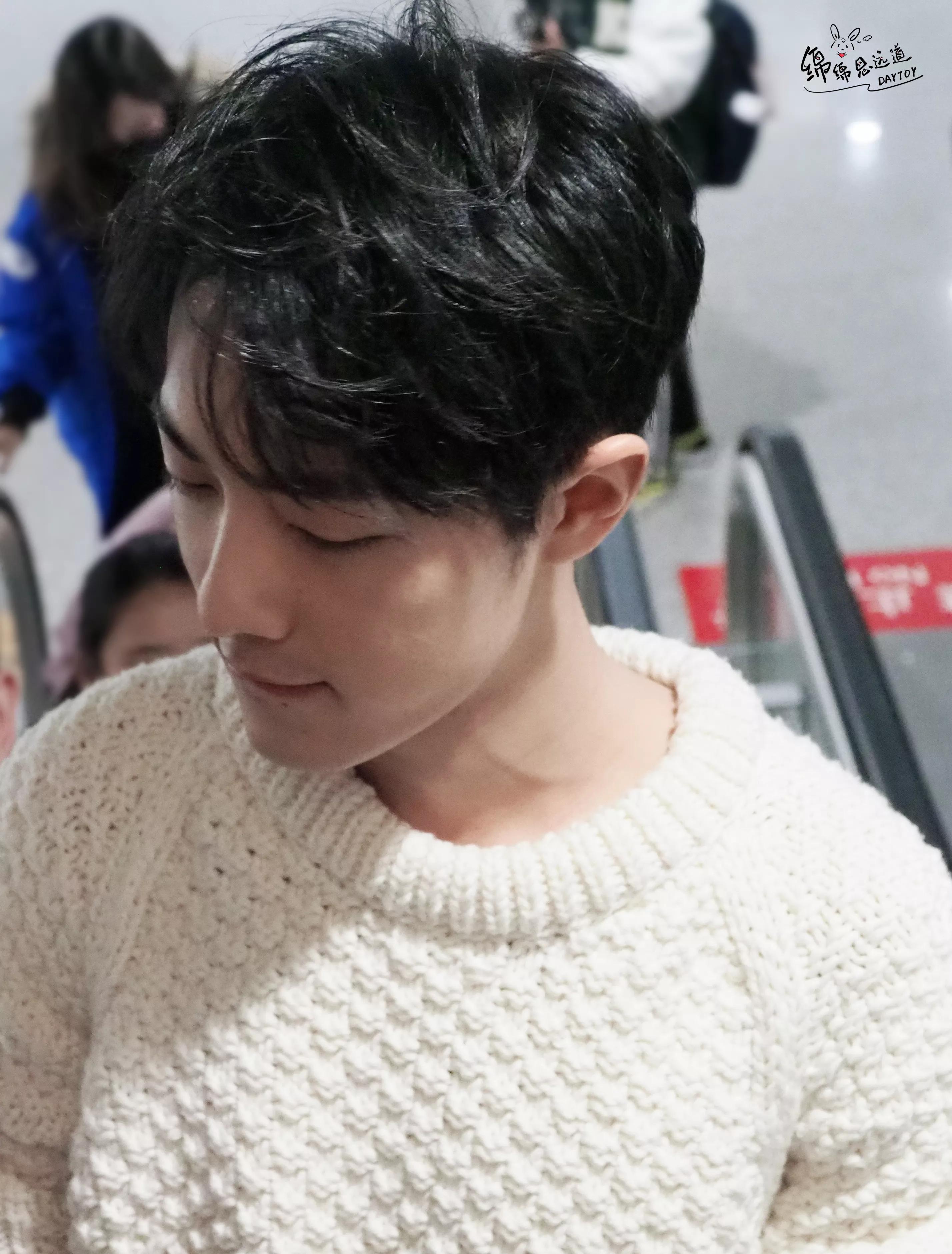 考古肖战:2018年9月—12月机场时间线汇总,今天请叫我收图狂魔