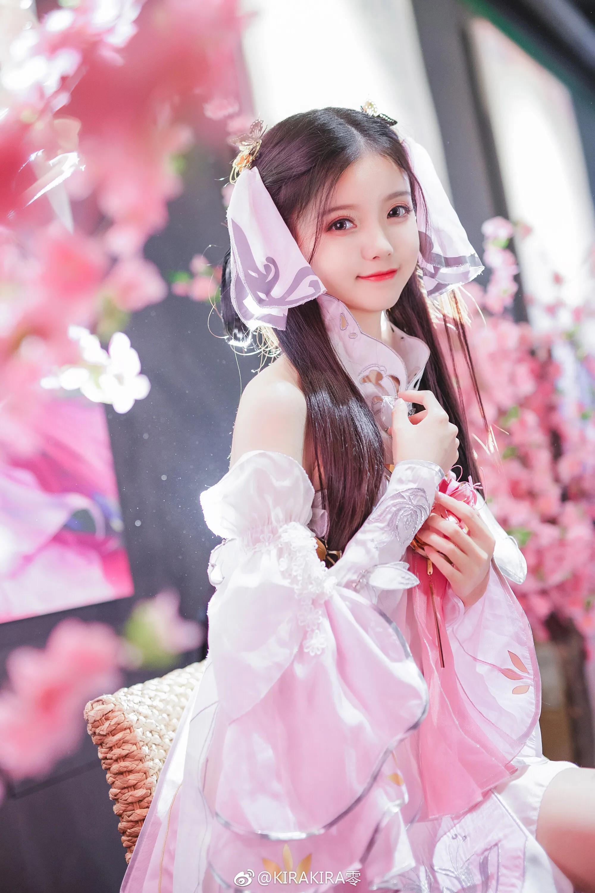 心中的美丽；花无百日红，人无再少年；珍惜当下