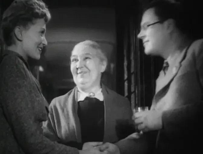 世界电影（0106）苏联电影《锄奸记》（1945）剧照欣赏