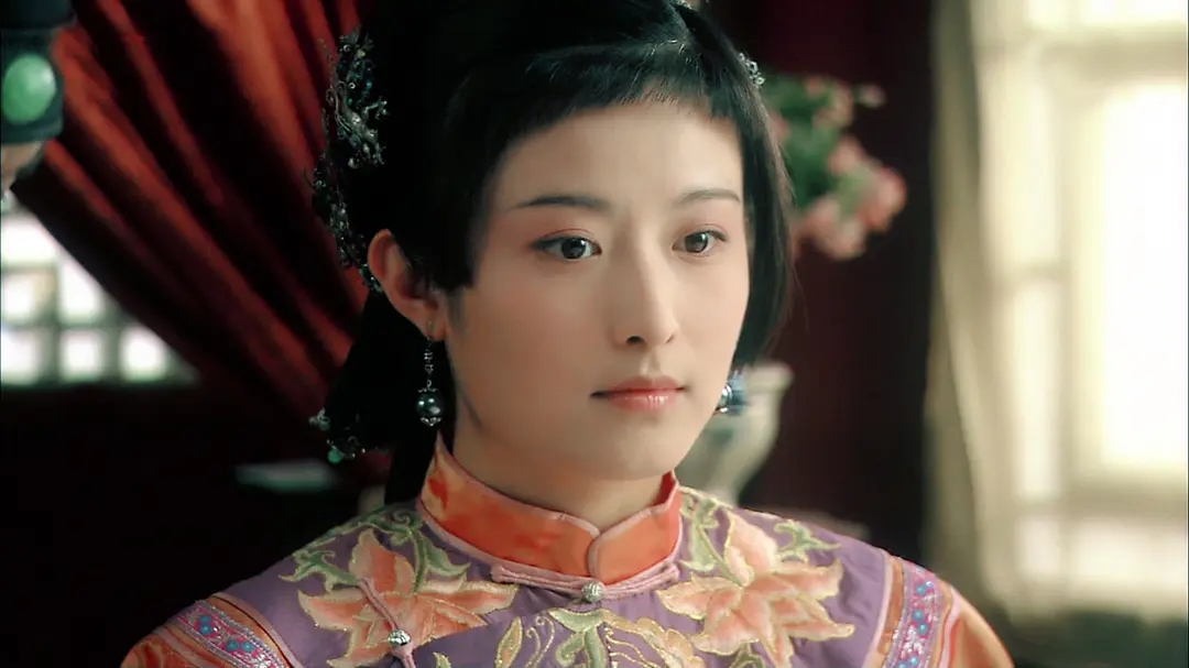 唐嫣大学室友兼伴娘，演过《延禧》《芈月传》，出道17年都不火