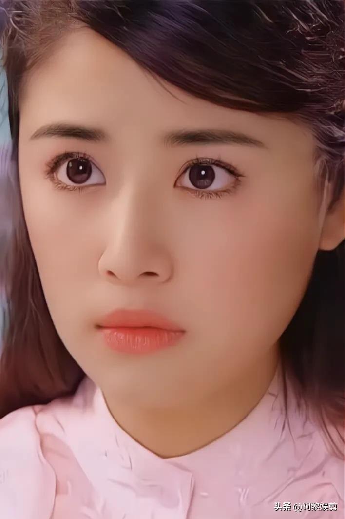 林心如年轻时真漂亮