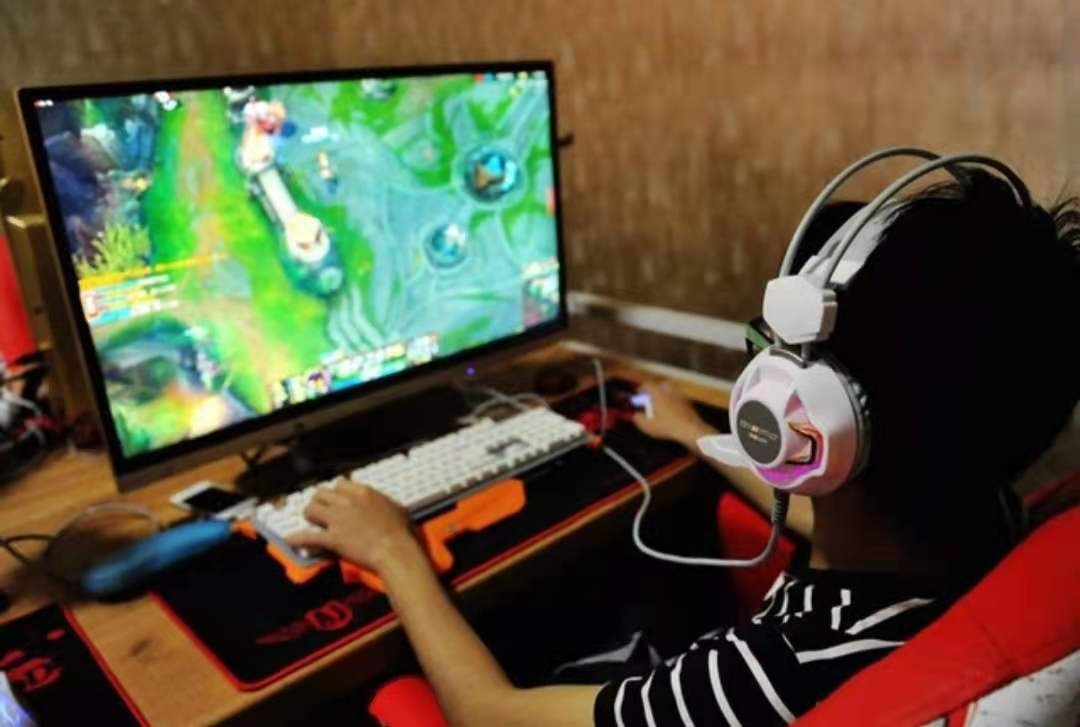 贵州神童考上985，大一挂科14门，茅台暂停资助，如今已幡然醒悟