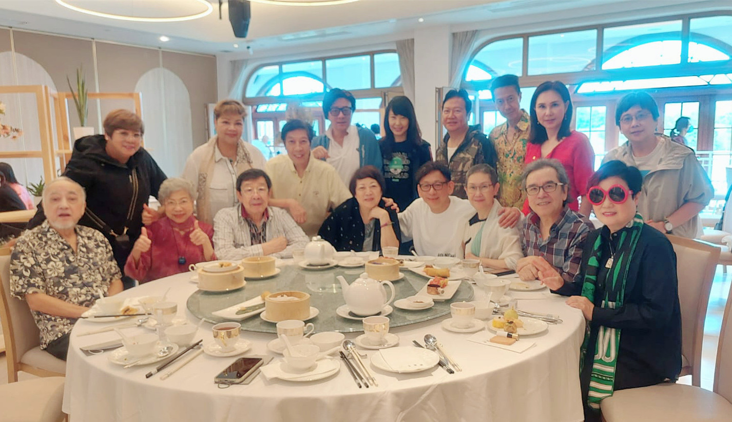 姜大卫生日众星云集，“欧阳克”罕露面，改当中医免费帮贫苦老人