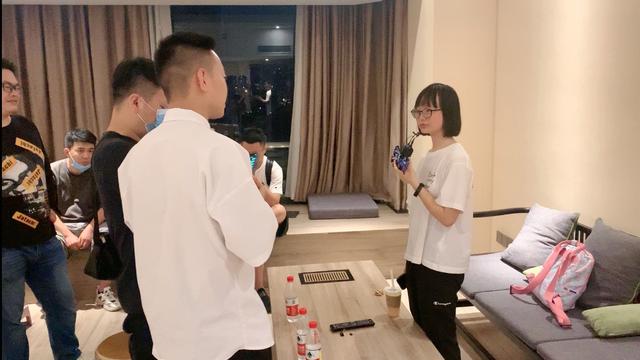 四川“美女学霸”王涵：666分考入北大，父亲称只上过8天补习班