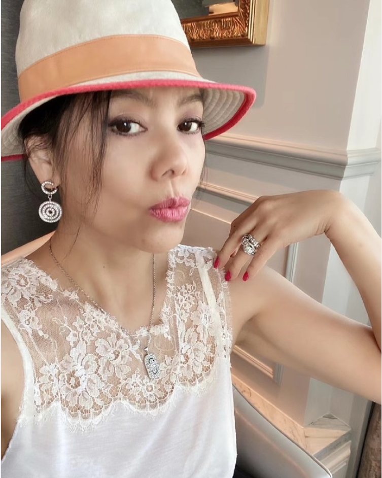 赵欣瑜儿子赵欣瑜叶选廉离婚了吗