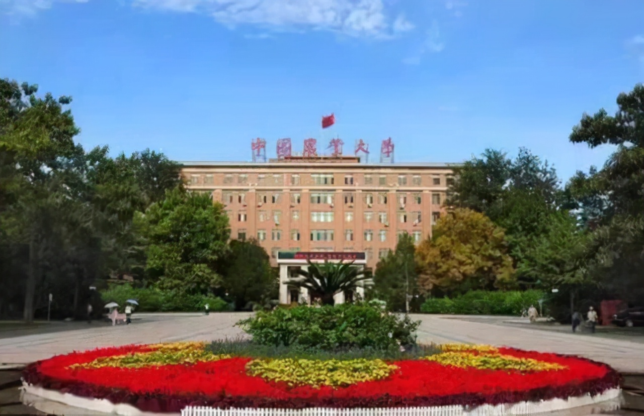 贵州神童13岁考上985，茅台承诺资助4年费用，为何仅1年就停了？