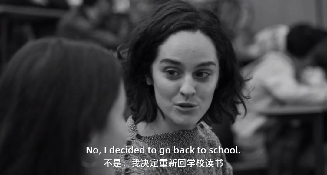 她刚出道，就刷新了华人女星尺度