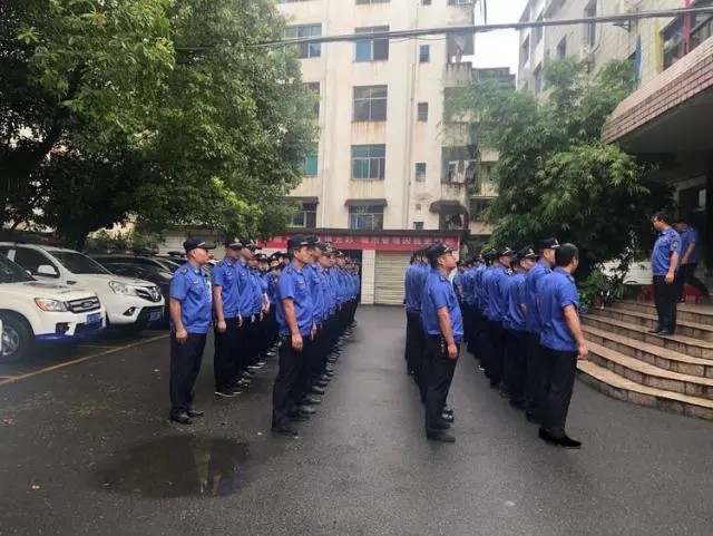 三姐弟称霸思南11年：火烧教育局，强锁国土局，逼校长下跪