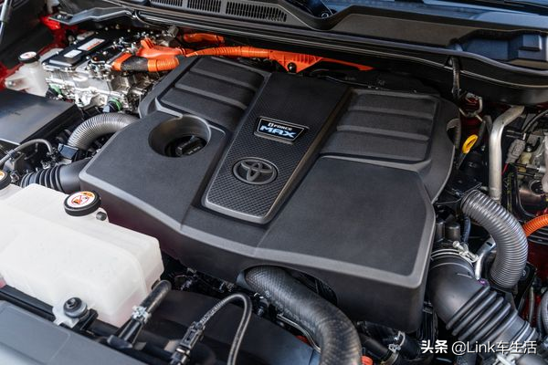 造型更霸气，3.5T+V6混动，全新丰田红杉实车亮相，或二季度开售