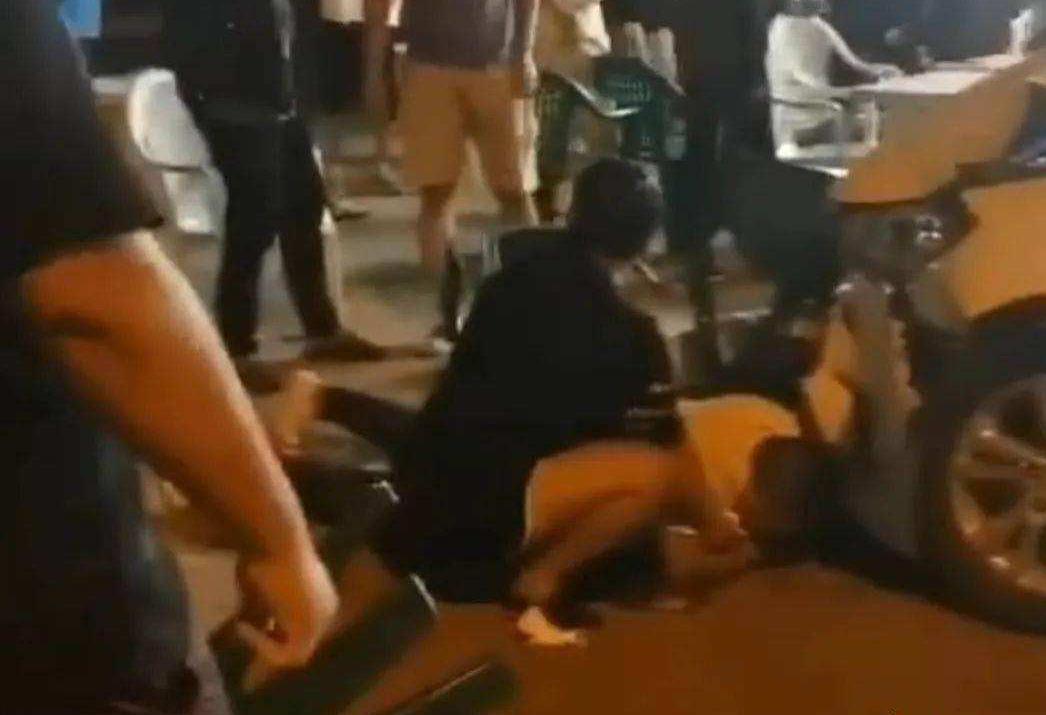 六位最坑爹明星子女，张国立儿子被送进监狱，有人扬言炸美国学校