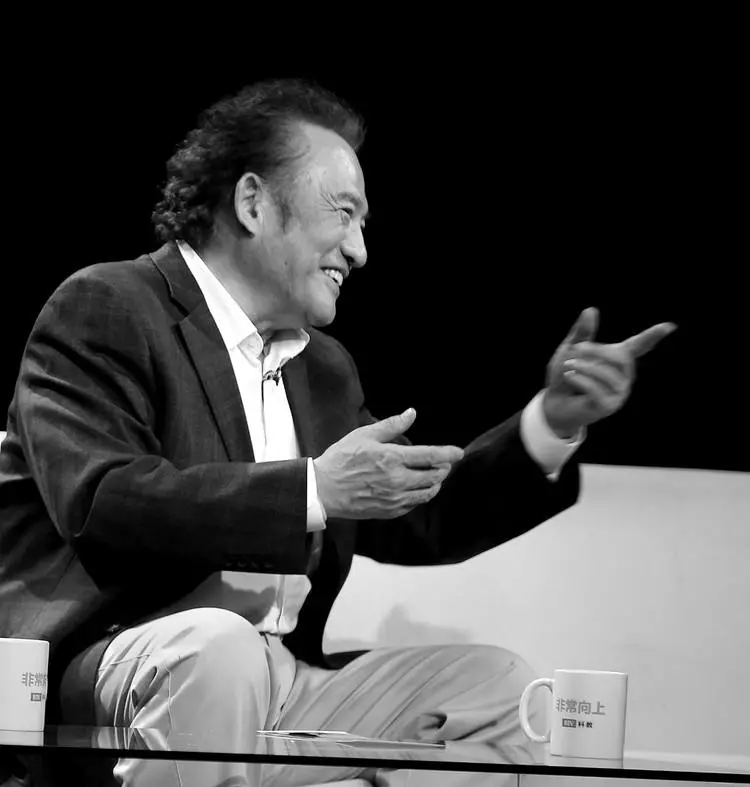 回顾2021年十二位离世的名人，每一位都让人难以割舍