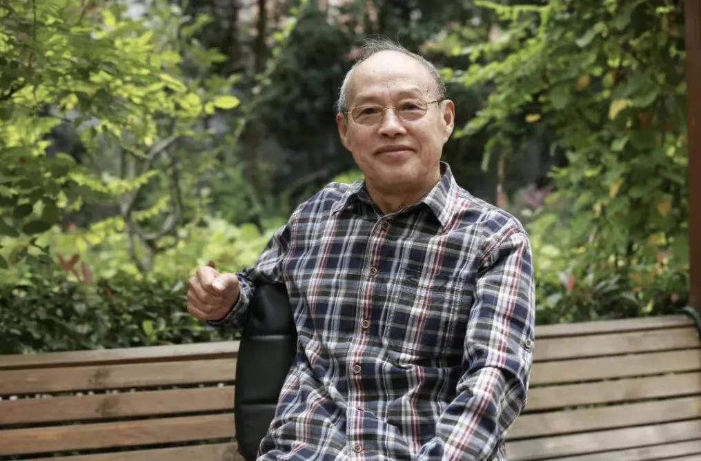 83岁老戏骨刘子枫在上海去世，饱受病痛折磨，离世前手无法抬起