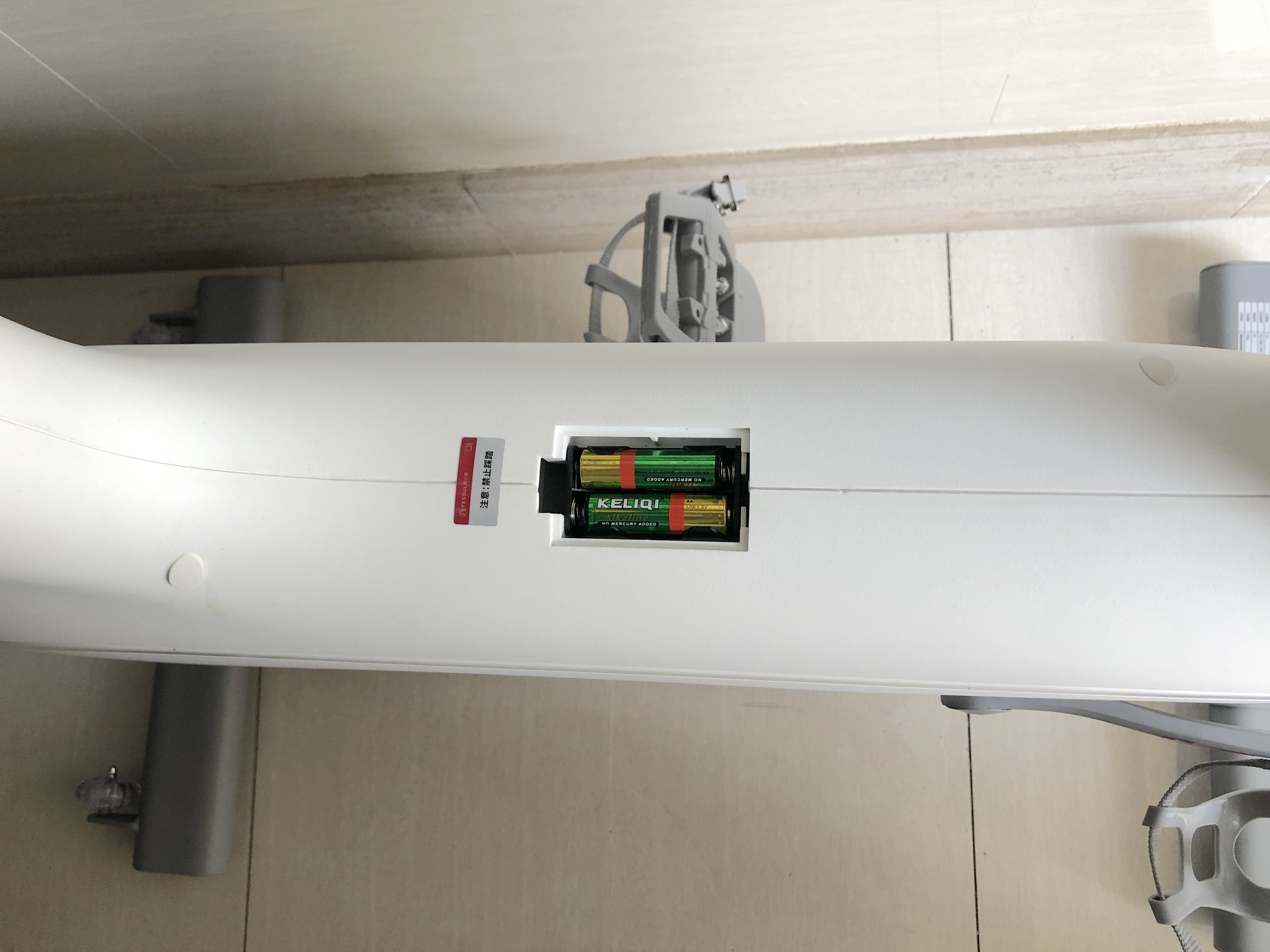 锻炼新装备，入手野小兽小白驹动感单车，健身快乐两不误