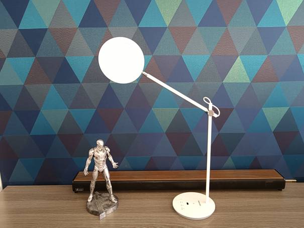 保护孩子视力的超级英雄-南卡L1护眼台灯评测