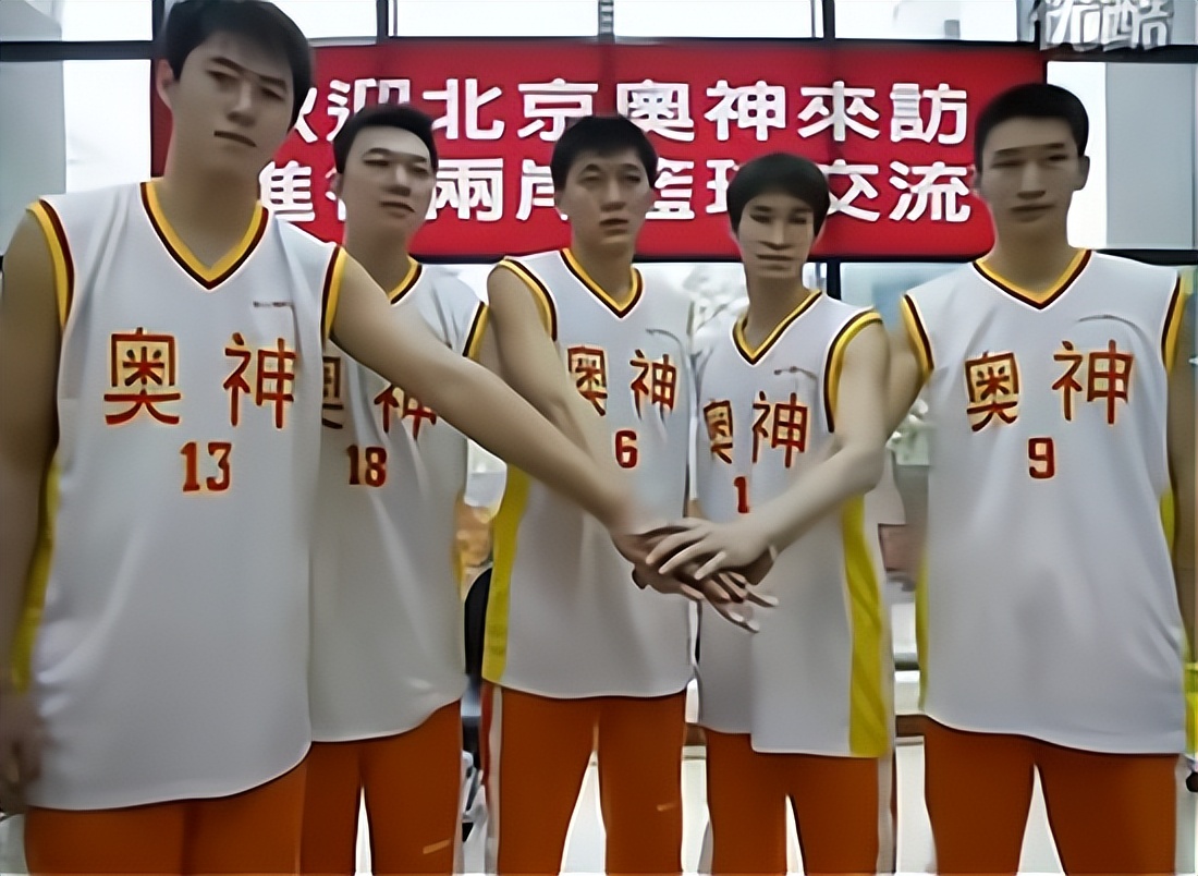 中国有哪些篮球队员参加nba(29.7分19板4.8帽！中国进入NBA的6名球员，前一年都是什么表现？)