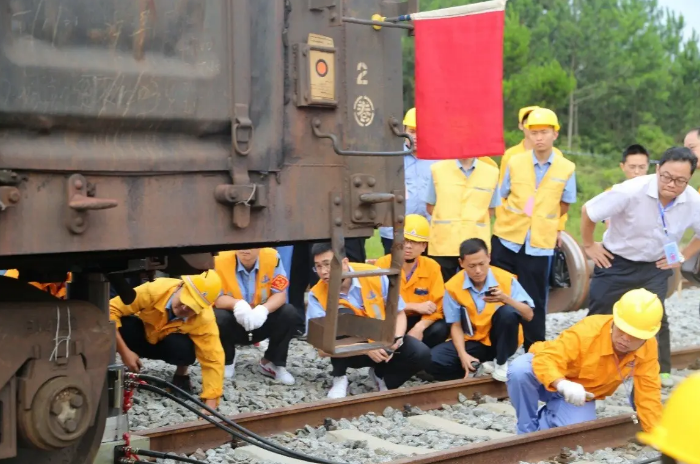 毕业想进铁路集团工作，4个专业是首选，开设岗位多、上岸难度小