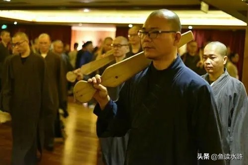 禅杖、方便铲还是长棒，鲁智深使用的究竟是什么样的兵器？