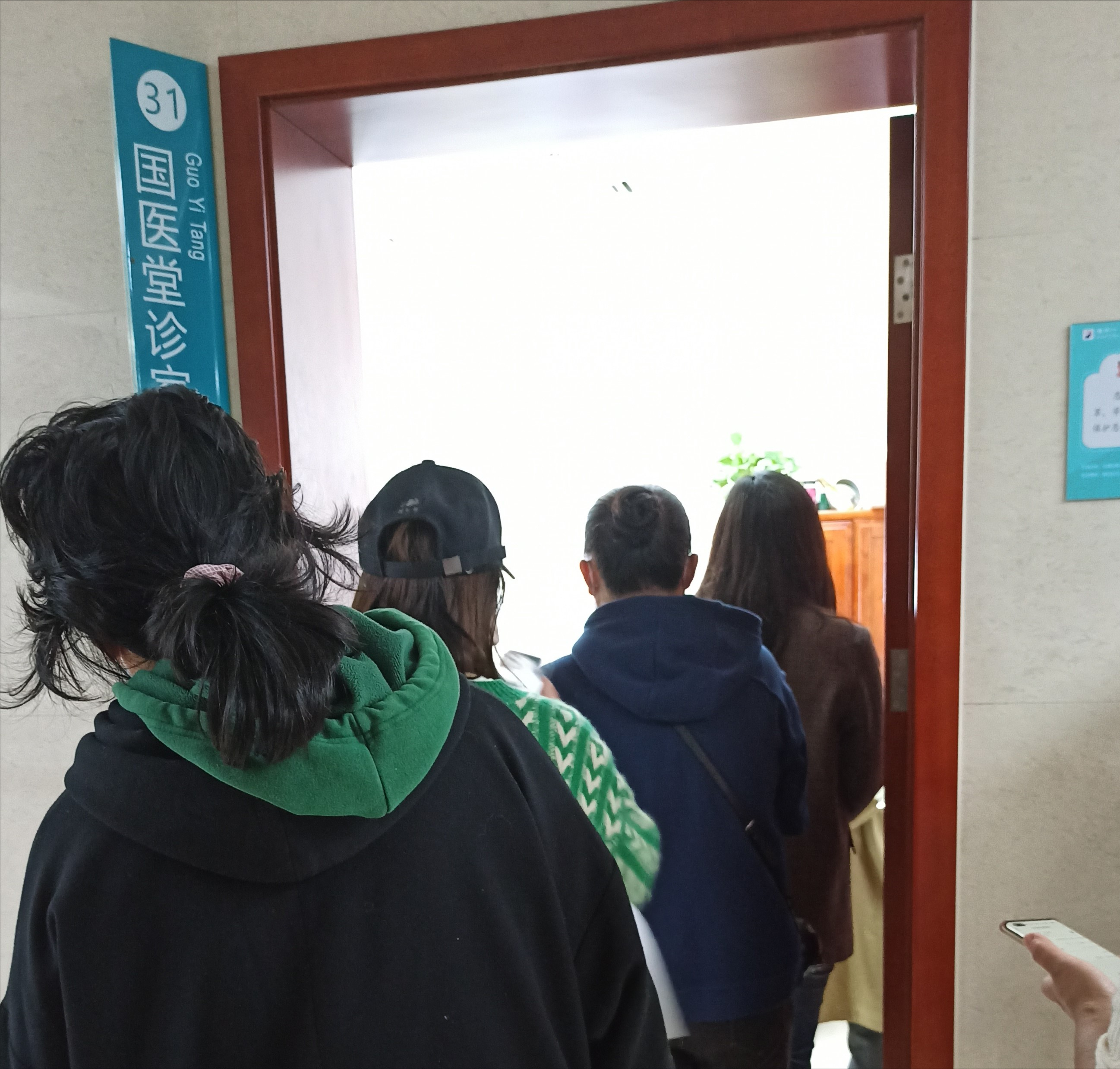 生长激素，到底该不该给孩子用？6岁小女孩给你准确答案
