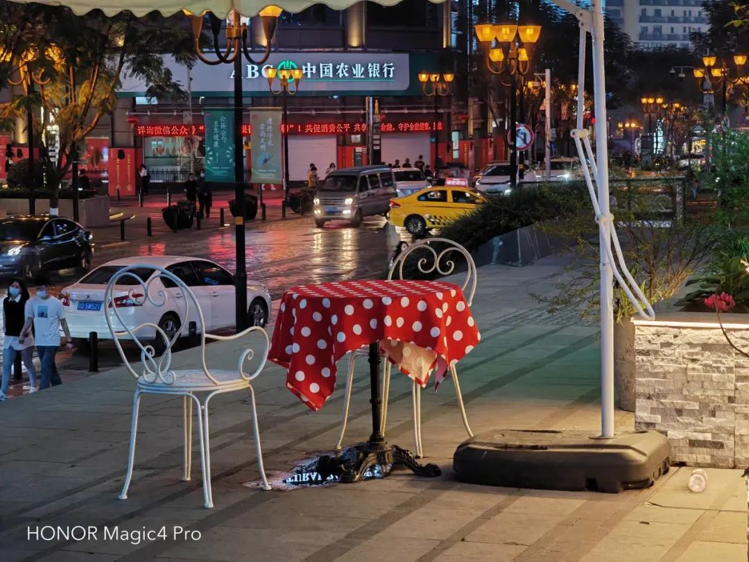 荣耀Magic4 Pro测评：目前旗舰机存在的问题，荣耀都解决了么？