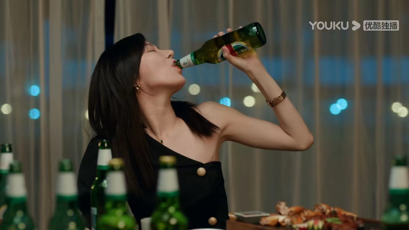 女心理师：被上司醉酒性侵的李薇，穿着暴露，是原罪还是借口？