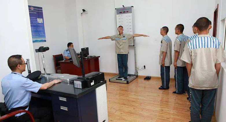 2003年，一名21岁湖南美女教师惨死在宿舍，唯一嫌疑人却被判无罪