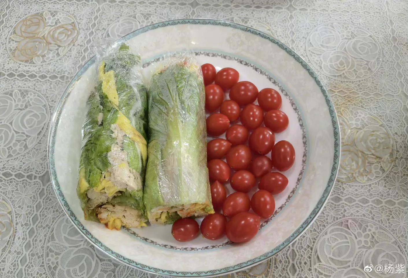 看看杨紫发的图片，引发多少人的垂涎欲滴