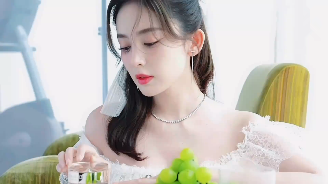 娜扎：从“网络红人”到“一线女星”，她的故事，颠覆你的认识