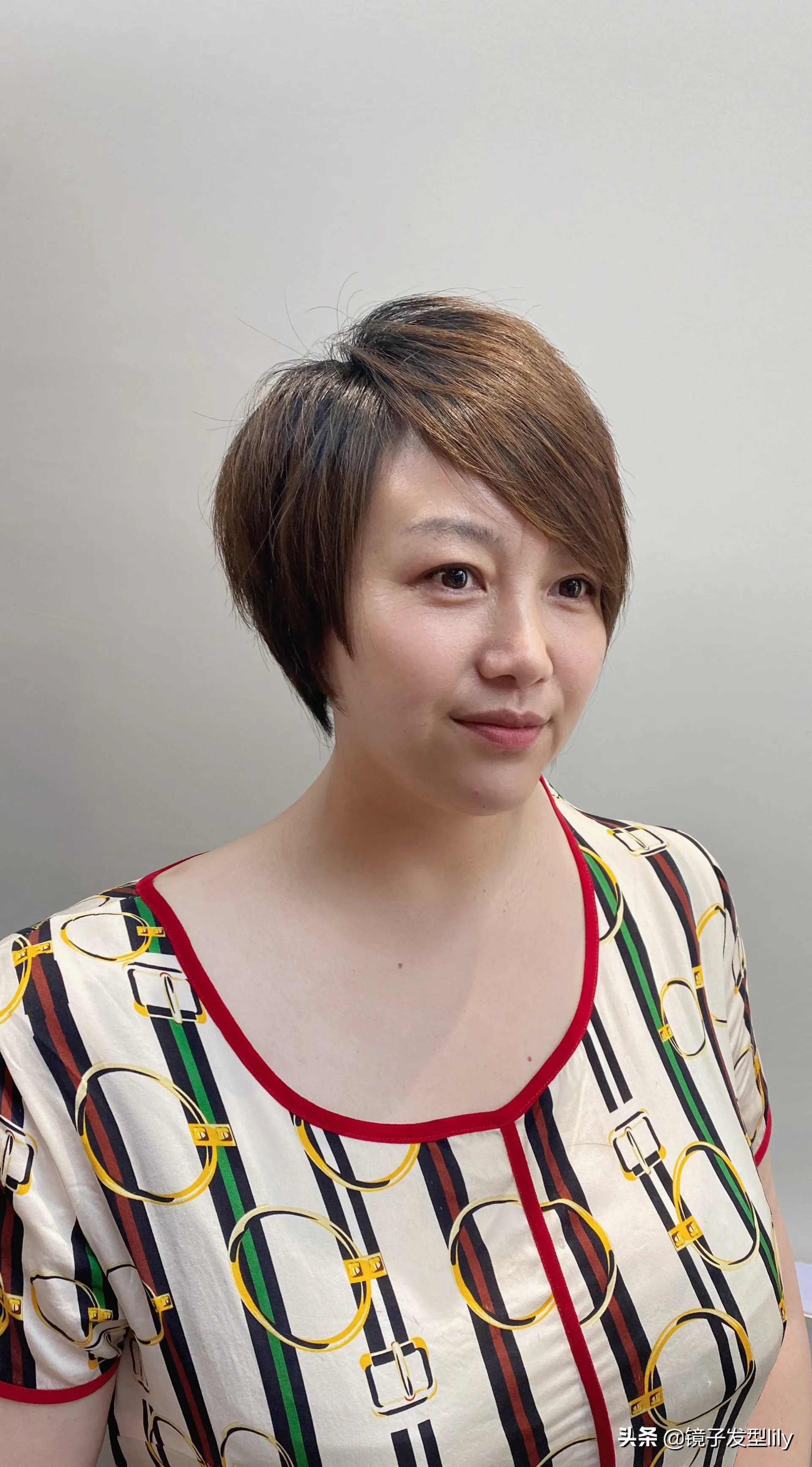 中长发八字刘海 八字刘海大波浪发型图片 - 时代开运网