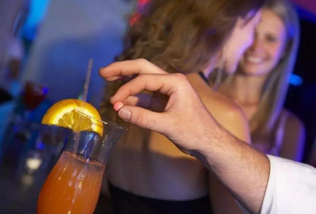 祸害女性的"液体快乐丸"真的存在吗?"乖乖水"有多可怕?