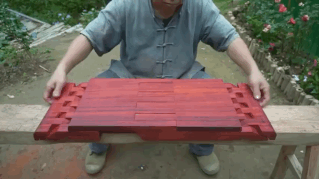 油管获赞1000万，广西大爷造出2600年前鲁班凳，千万老外大赞厉害