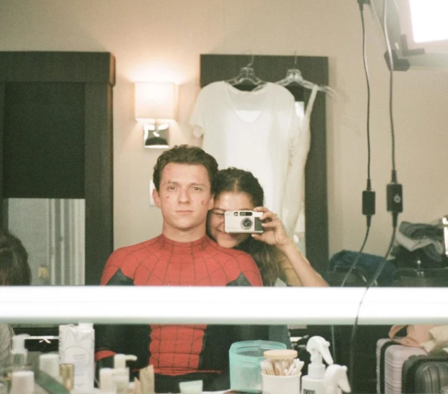 2021明星劲爆恋情！名媛老公藏私生子，日韩女神全结婚？