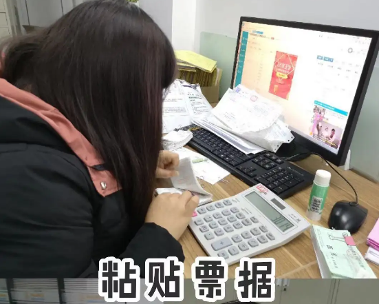 高考填报志愿，学会计的3个好处和2个弊端，考生需提前知晓