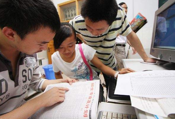 高考迎来“大地震”，考生填报志愿难度恐上升，2022高考生需注意