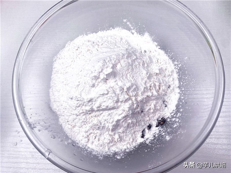 糯米糕怎么做（教大家蒸红豆糯米糕手不沾面零失败）