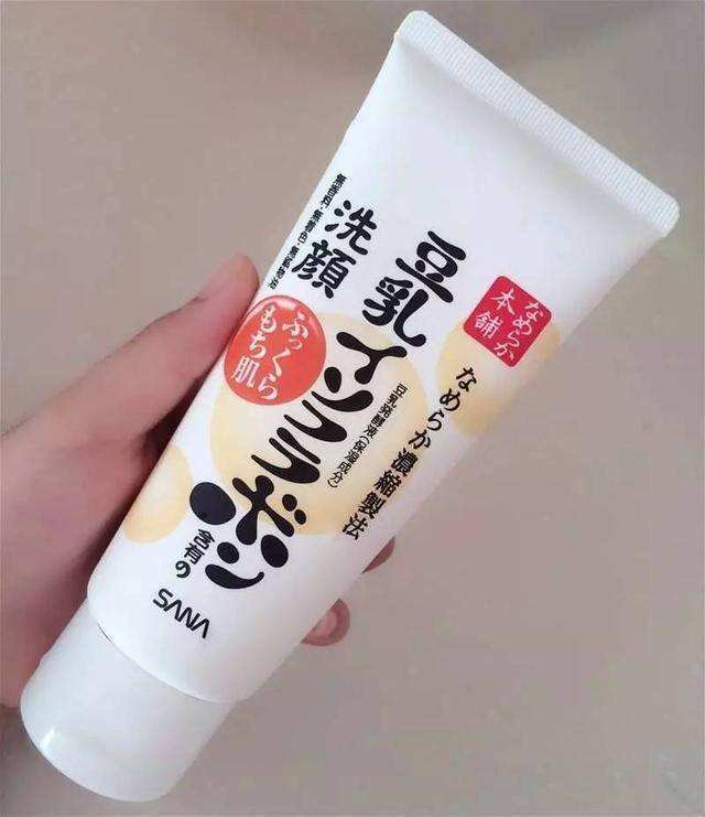 孕妇专用洗面奶十大排行榜：温和清洁不刺激，孕期护肤必备好物推荐