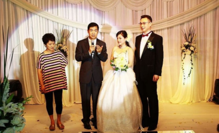 歌手戴娆：和谢东有过一段情，38岁嫁清华学霸，结婚12年无绯闻