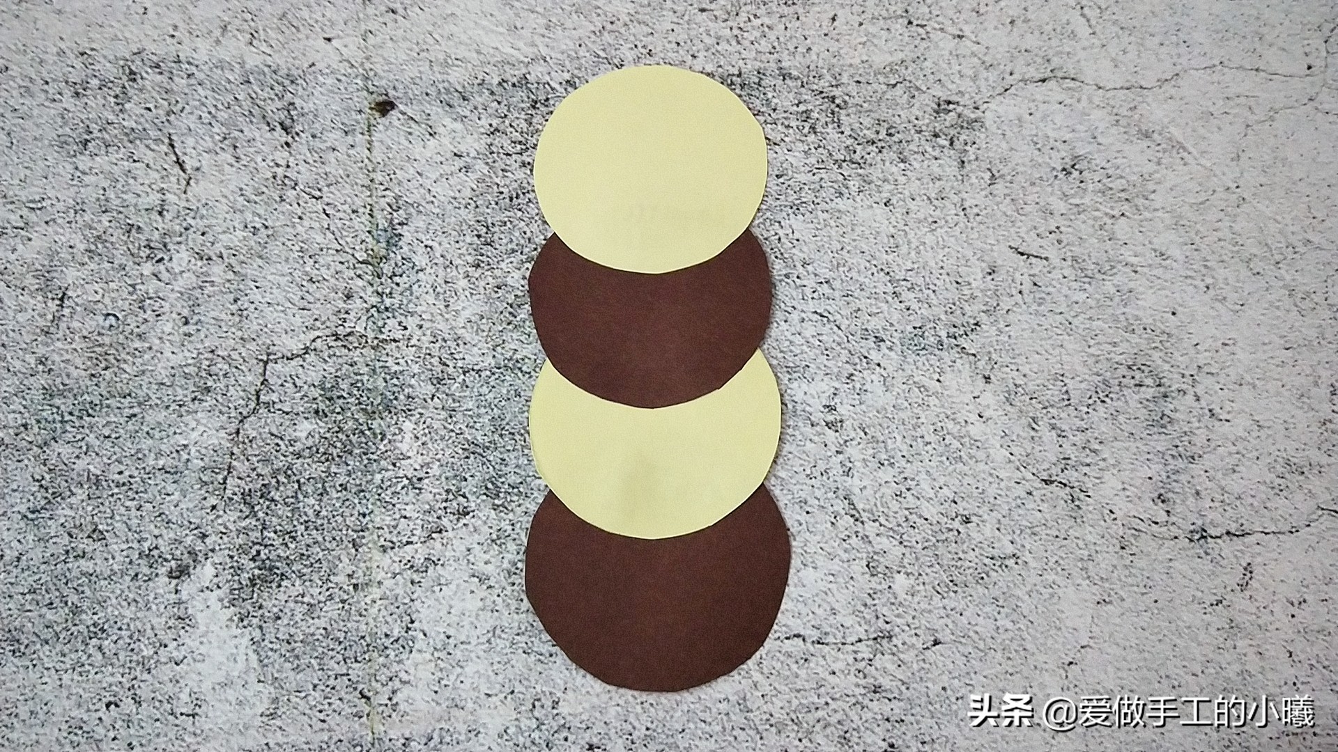 儿童趣味手工，可爱小蜜蜂拼贴画，简单好看快来试试