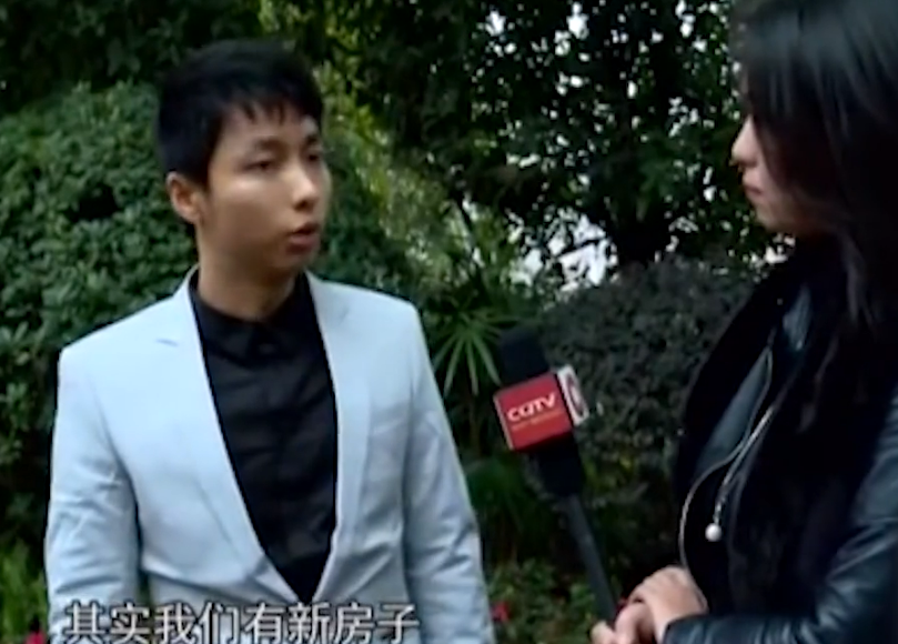 美女去相亲，嫌弃小伙种种不是，看到豪华别墅后，直言：何时结婚