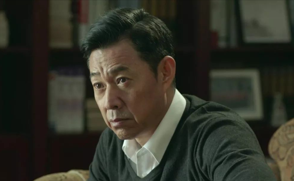 张丰毅和吕丽萍：离婚30年，人生截然不同，亲儿子和继父成一家