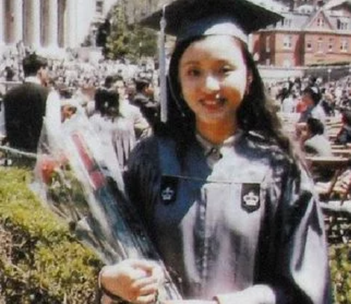 论“最美”主持只服这8位，气质脱俗、走路带风，谢娜等人算了吧