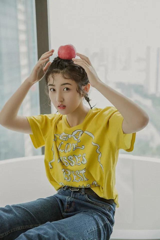 张子枫绝对是娱乐圈20后的一股清流，这样善良的妹妹值得大家喜欢