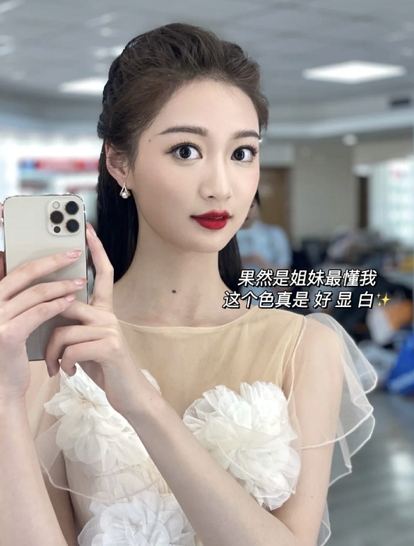 中传校花冯琳高考成绩607分，还是一名理科学霸，同寝5人被保研