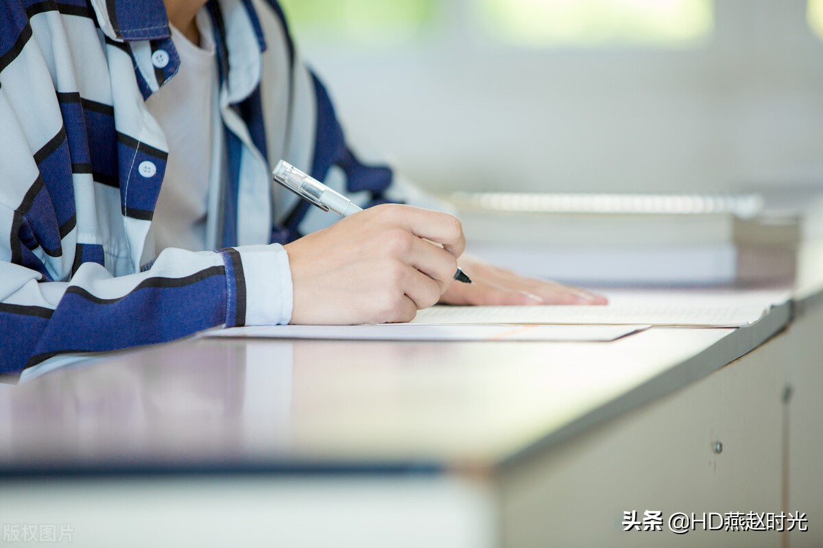 2022中考｜十二篇英语热点写作题目预测，及必背满分例文