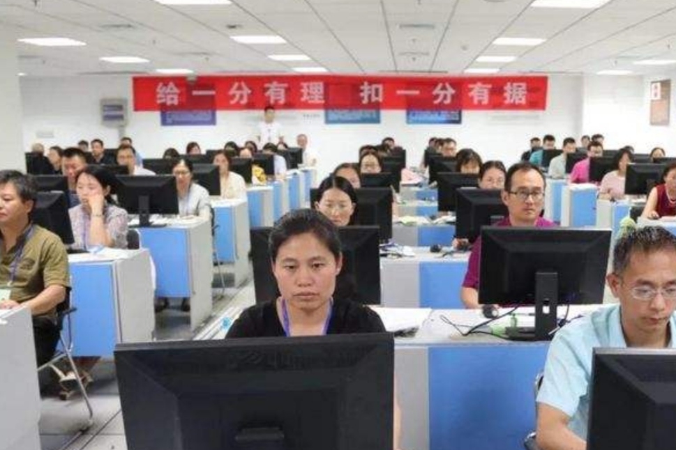 看了高考阅卷全过程才知道，学生的冤枉分都丢在哪，现在改还不晚