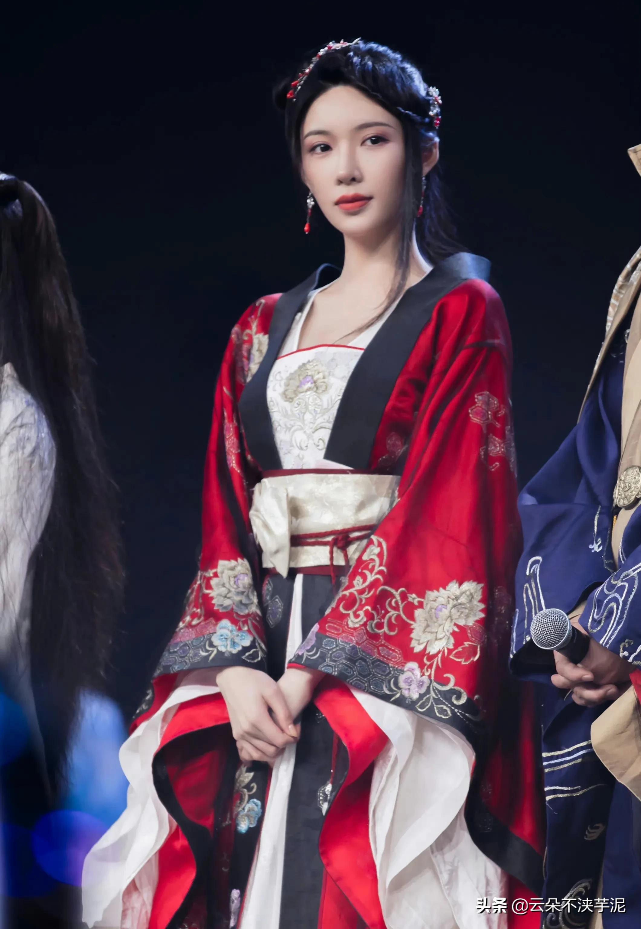 《山河令》"艳鬼"扮演者柯乃予——内地90后新人花旦