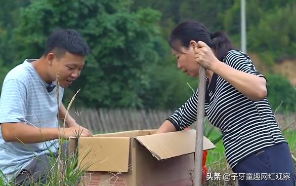 闲不住的阿俊：从纪录片导演到养猪男孩，阿俊用田园生活走红网络