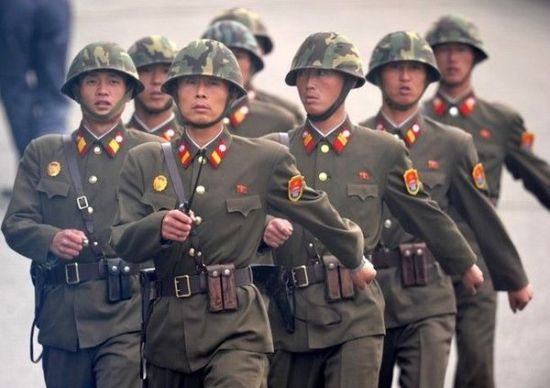 1996年4万名韩国警察猎捕26名北朝鲜间谍！杀死血腥的残忍