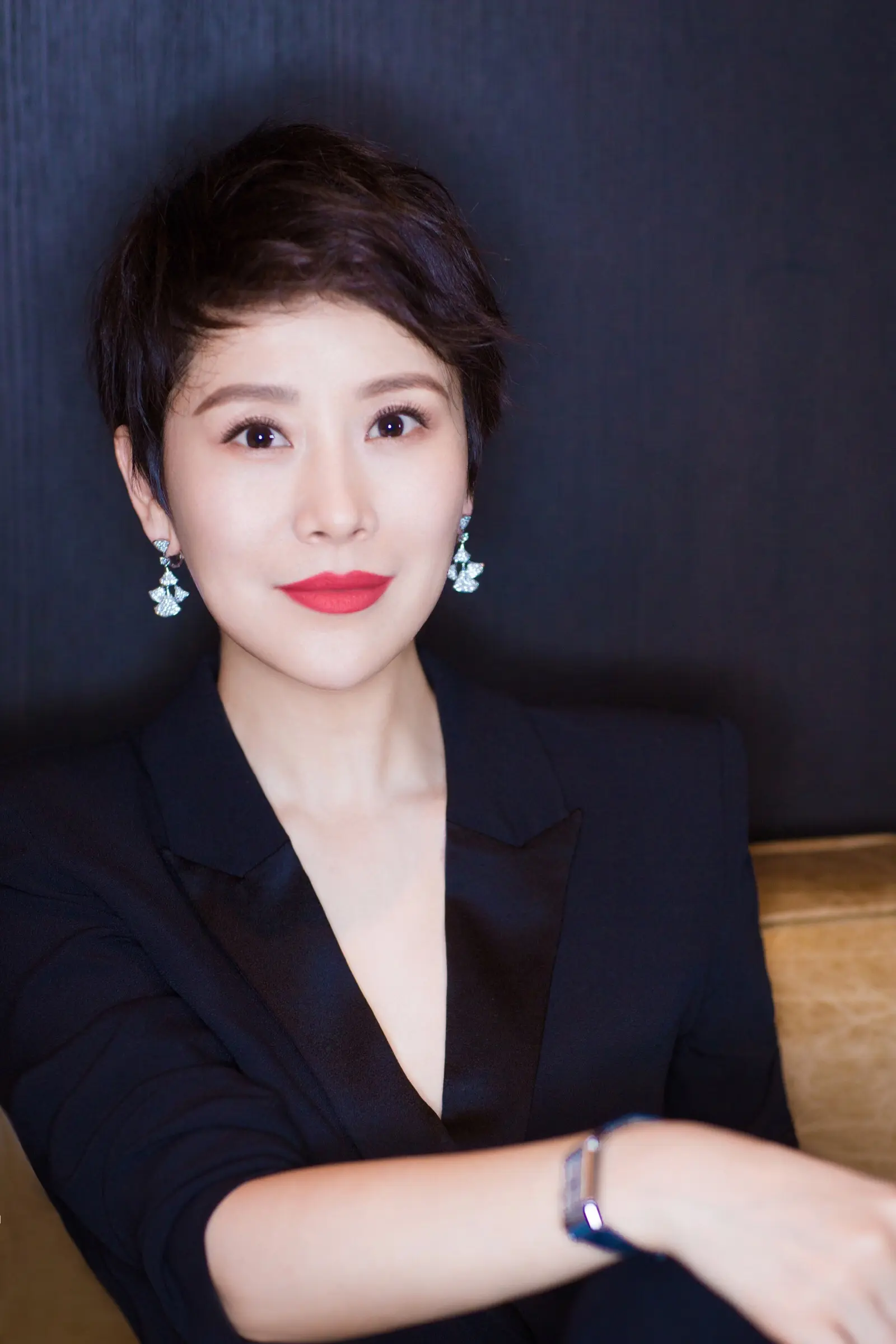 海清真情诠释大西北乡土情怀《隐入尘烟》定档7月8日